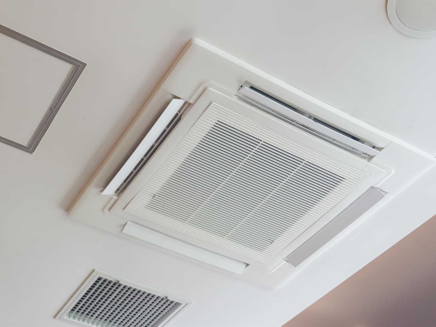 業務用エアコンクリーニング 稲沢市 | 稲沢市で清掃・クリーニングならお掃除の窓口稲沢市